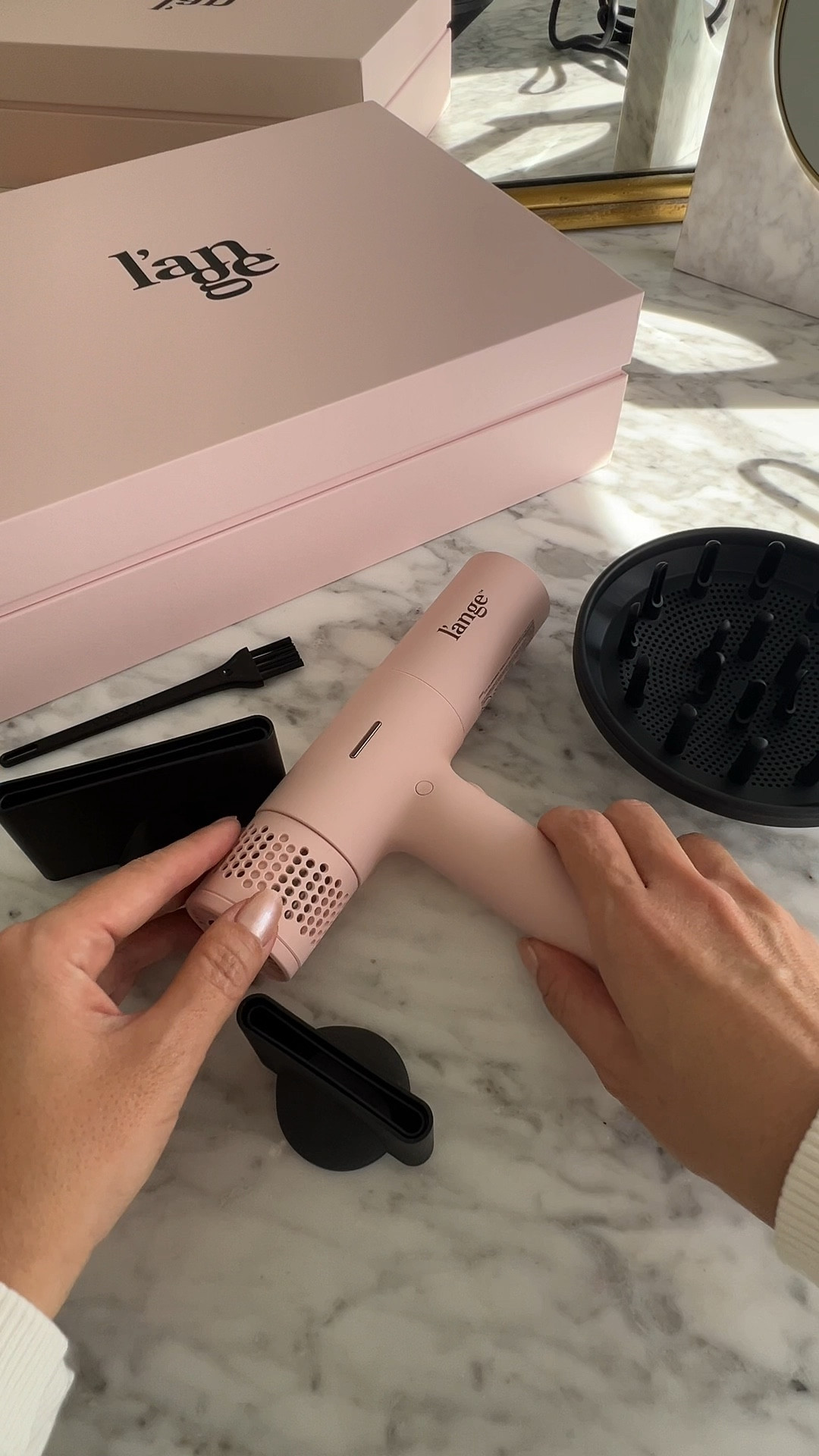 Early Black Friday sale alert! @ultabeauty has some great deals and sales this week with up to 30% off select hair tools and hair and body mists. Sharing a quick demo of the L'ange LE STYLISTE LUXE DRYER (on sale this week only) and I love it for it’s lightweight yet powerful design.

#ulta #ultabeauty #ad



#LTKHoliday #LTKBeauty #LTKSaleAlert
