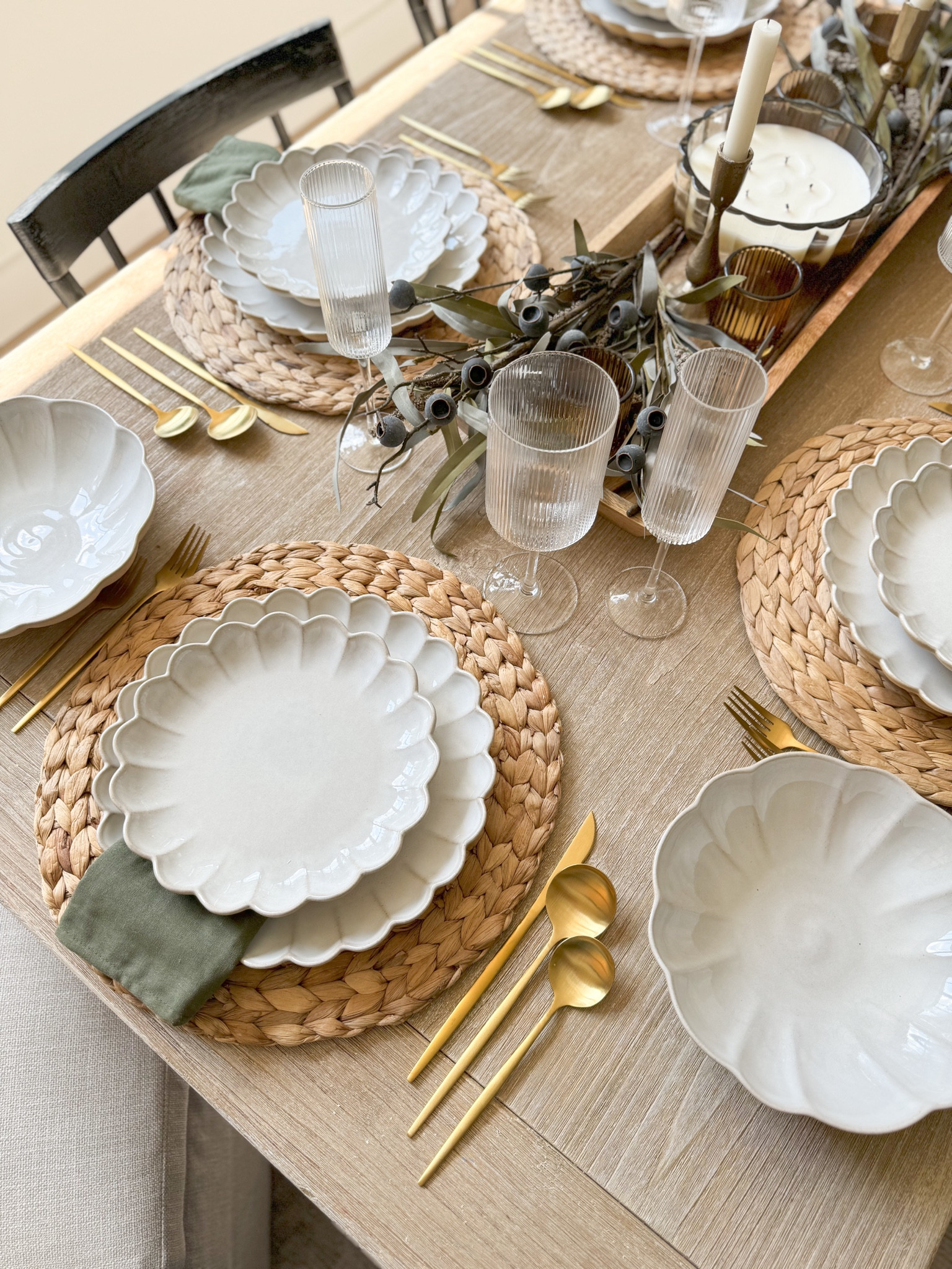 I found the most beautiful stoneware dinner set and I couldn’t wait to share them with you. 

Now who wants to come visit? 

#stoneware #dinnerwareset #costanovamarrakesh #entertaining #tablesetting #interiordesign #homedecorfinds #homedecor #kitchenfi nds #diningtable #fallentertaining #liketkit 

#LTKHome

#LTKHome