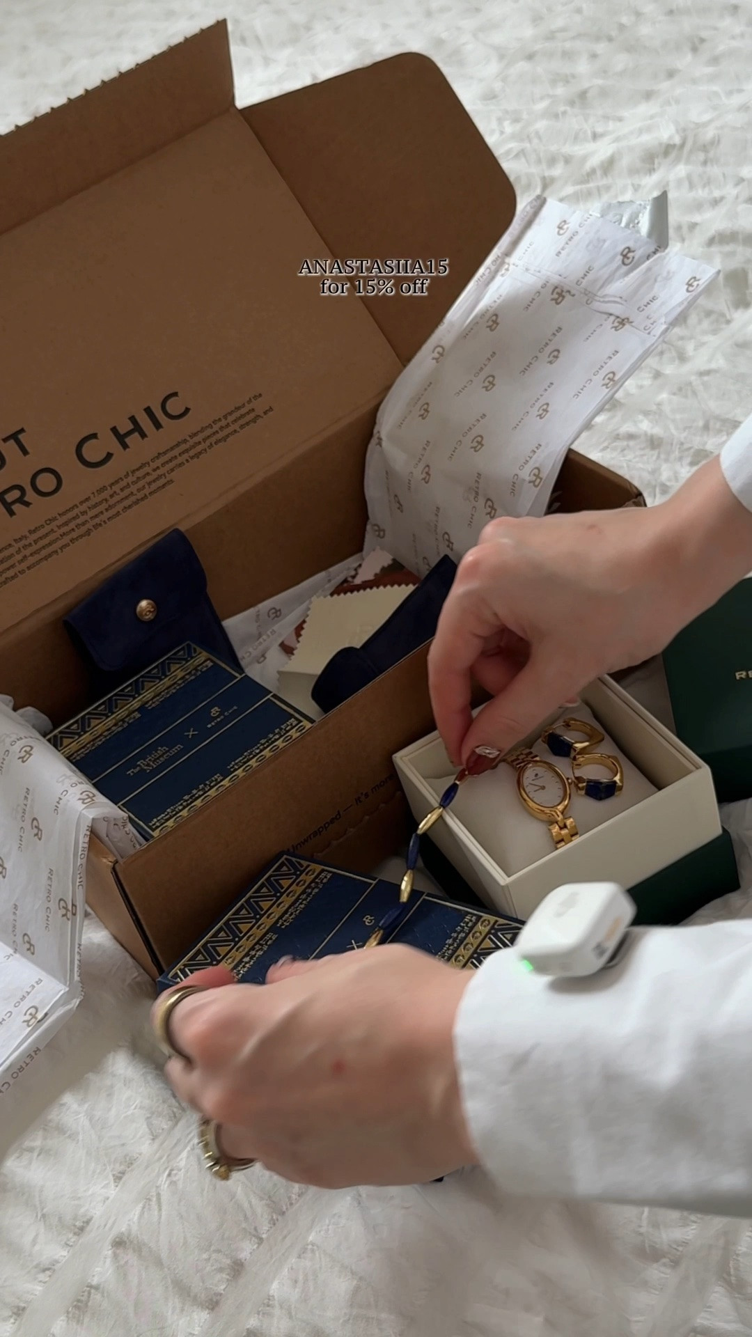 blue & gold jewelry unboxing 💙

ad| from Retro Chic Italy
ANASTASIIA15 for 15% off

#LTKdatenight #LTKsummer #LTKgiftguide