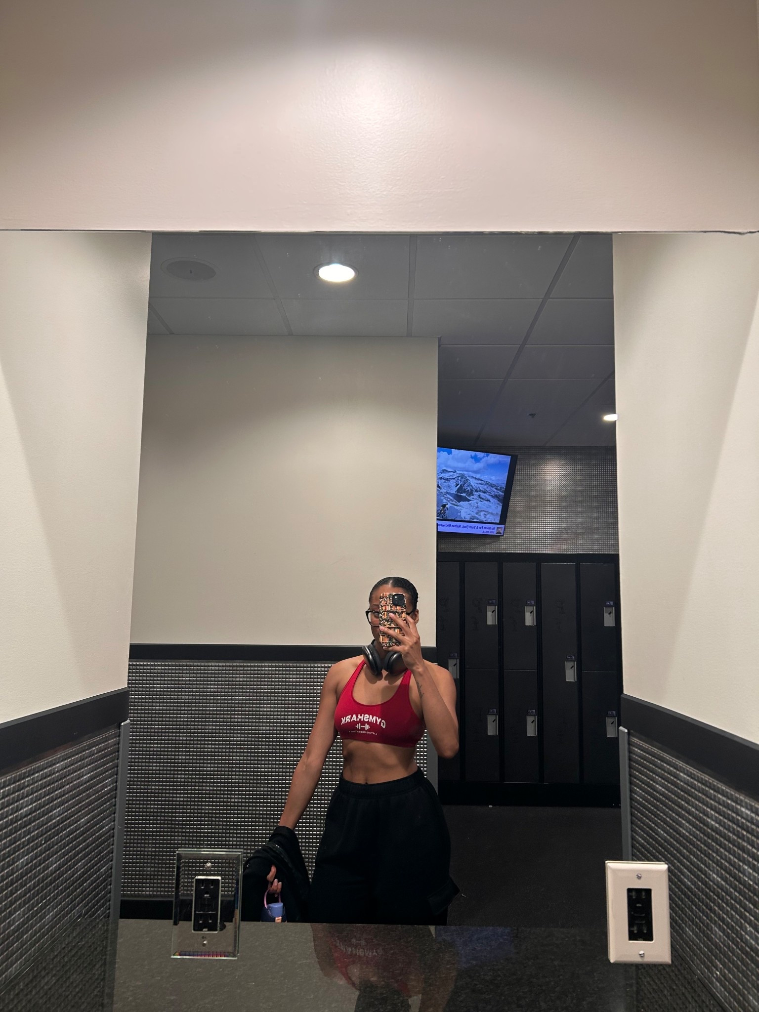 No leg day without gymshark

#LTKgym
#LTKworkout

#LTKfitnessgoals #LTKgrwm #LTKActive