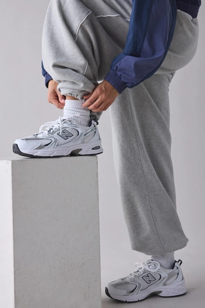 New Balance Women's 530 Sneaker | Urban Outfitters (US and RoW)