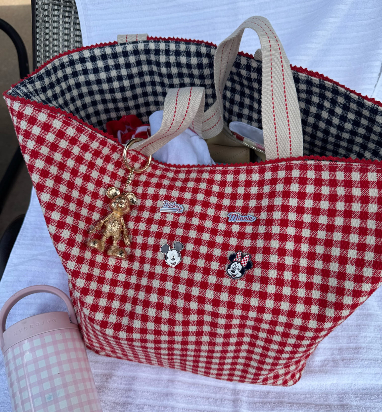 Pool bag 🌊☀️ #targetstyle 

Pool bag, summer bag, swimwear, kids 

#LTKSummerEdit #LTKSwim #LTKKids