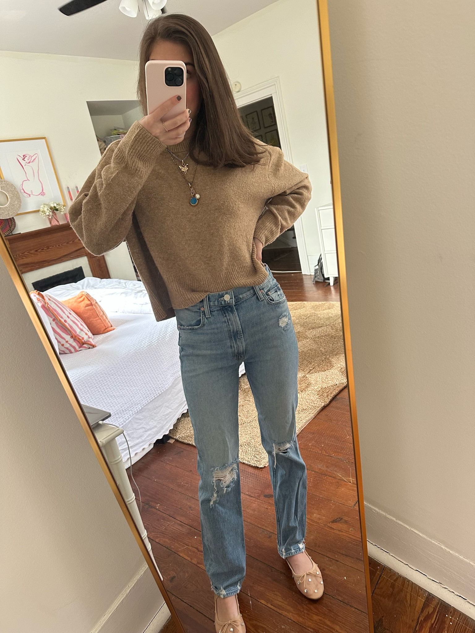 Work fit! My favorite jeans ever from Mother!! So comfy💞