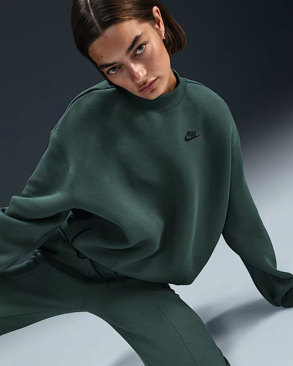 Sustainable MaterialsNike Sportswear Tech FleeceWomen's Oversized Crew-Neck Sweatshirt | Nike (US)