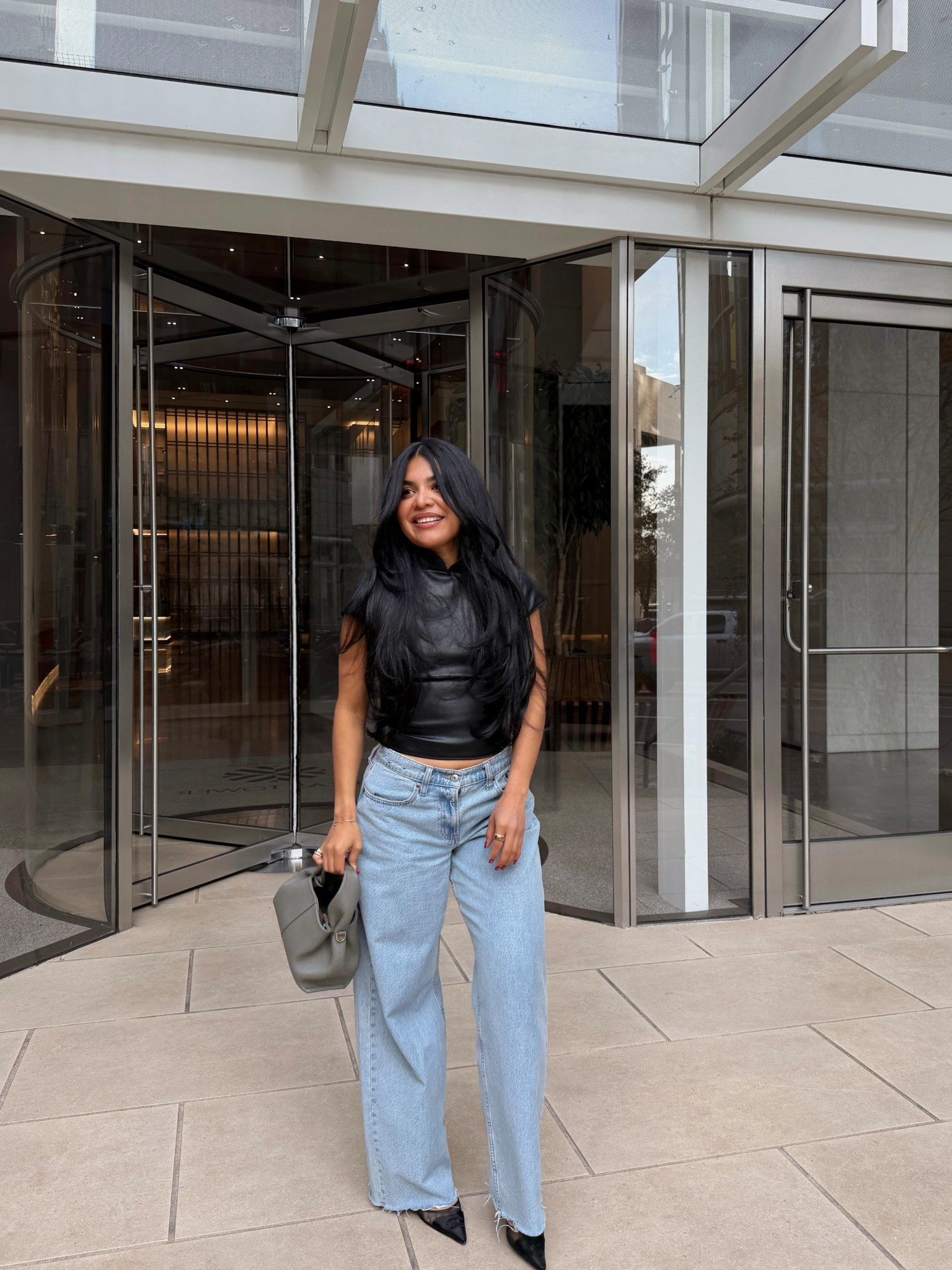 Size small top, 28 jeans!