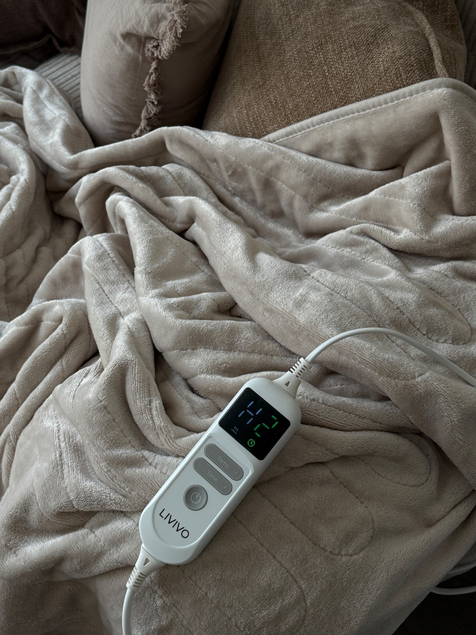 This heated blanket has saved me this winter ☁️

#LTKhome #LTKgiftguide #LTKwinter