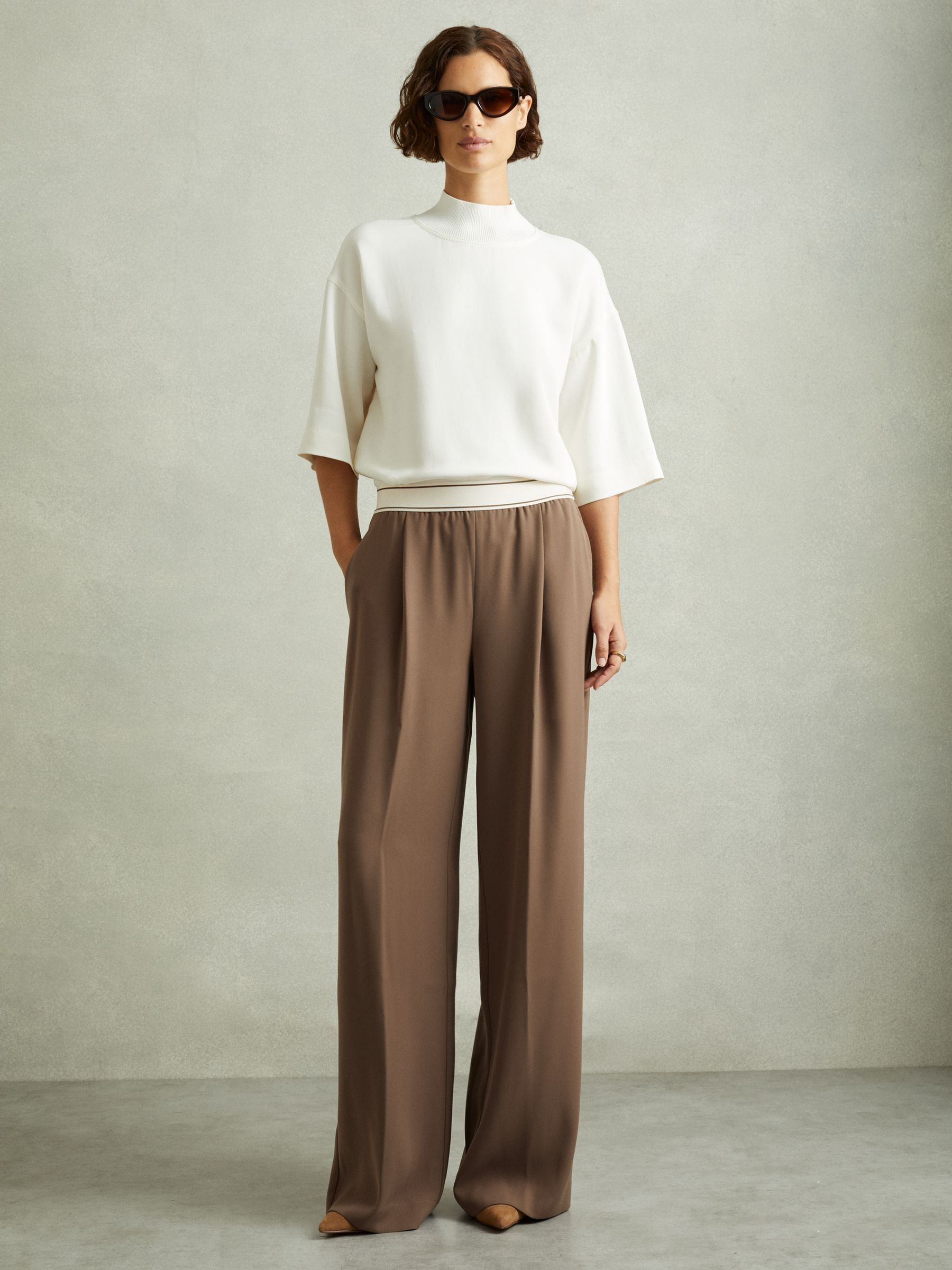 Wide Leg Elasticated Trousers in Mocha Brown | Reiss UK