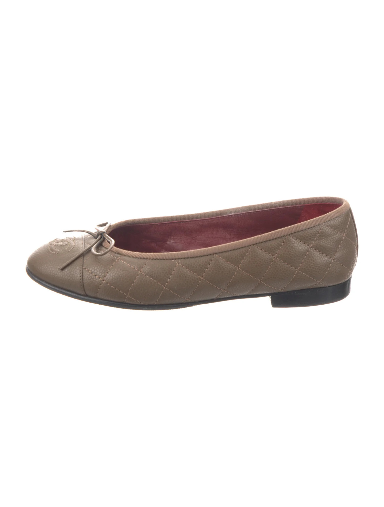 Interlocking CC Logo Leather Ballet Flats | The RealReal