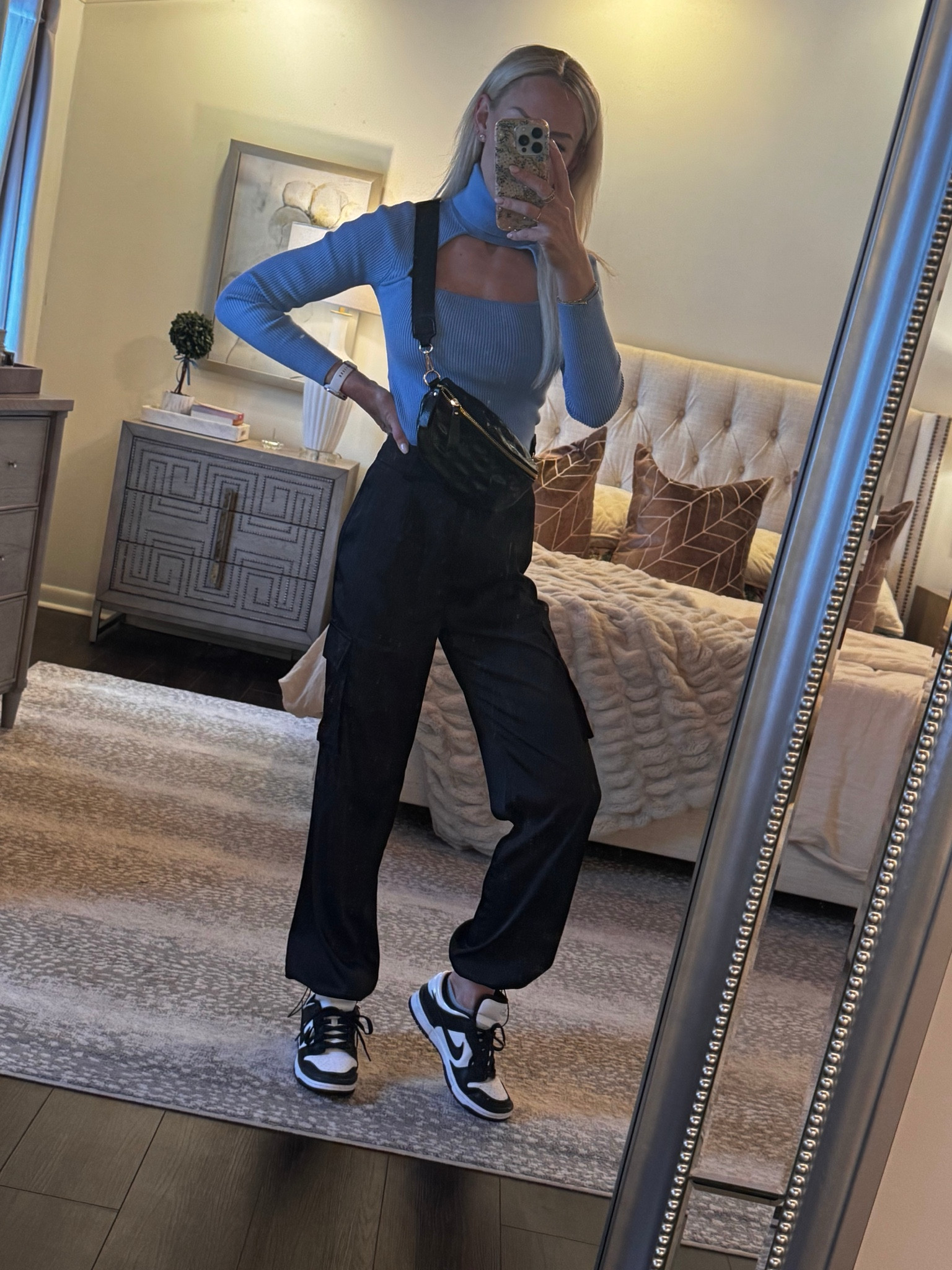 My look from Saturday night’s game! 
XXS in joggers, S in sweater


#basketballgame #ootd #nightout #revolve #nike #sports

#LTKWatchNow #LTKU #LTKStyleTip