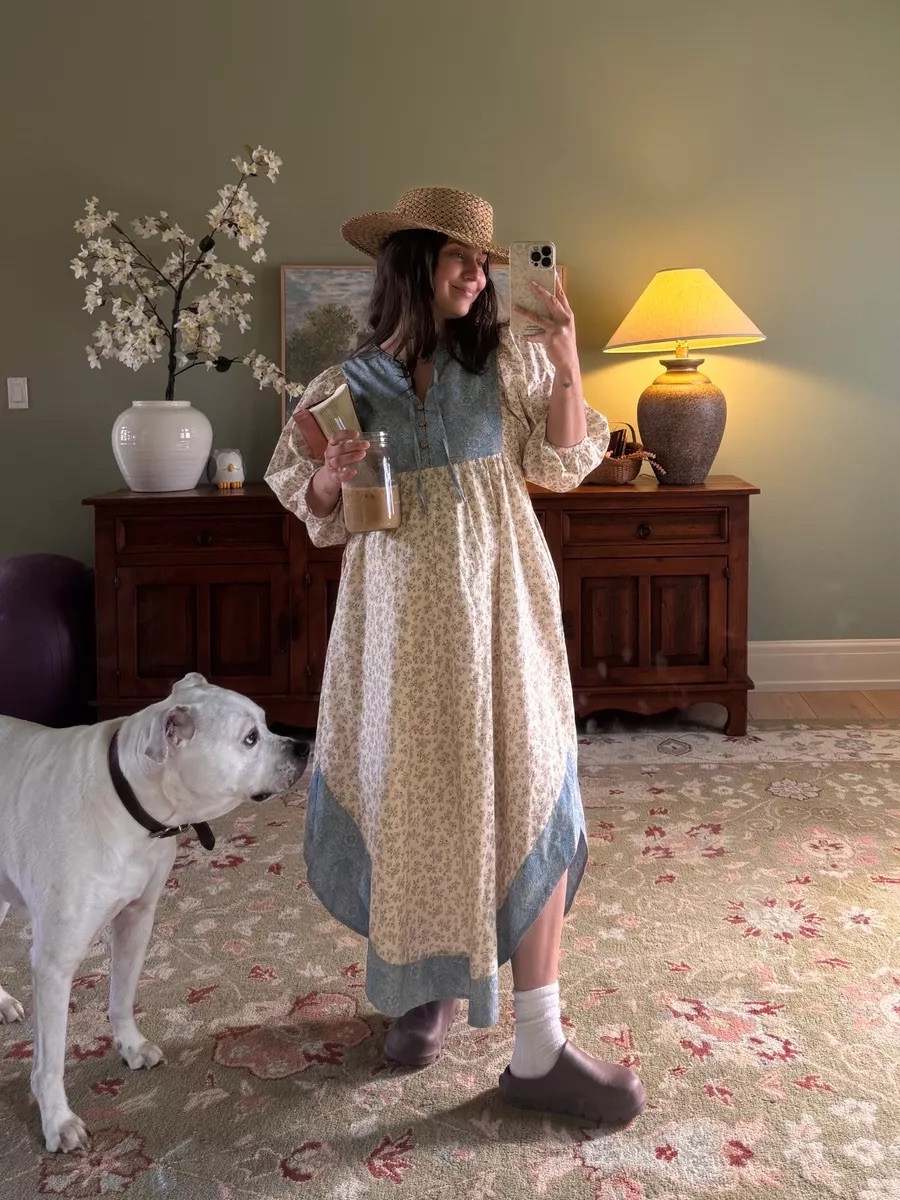 A straw hat & gardening shoes

#LTKgrwm #LTKootd #LTKmorningroutine