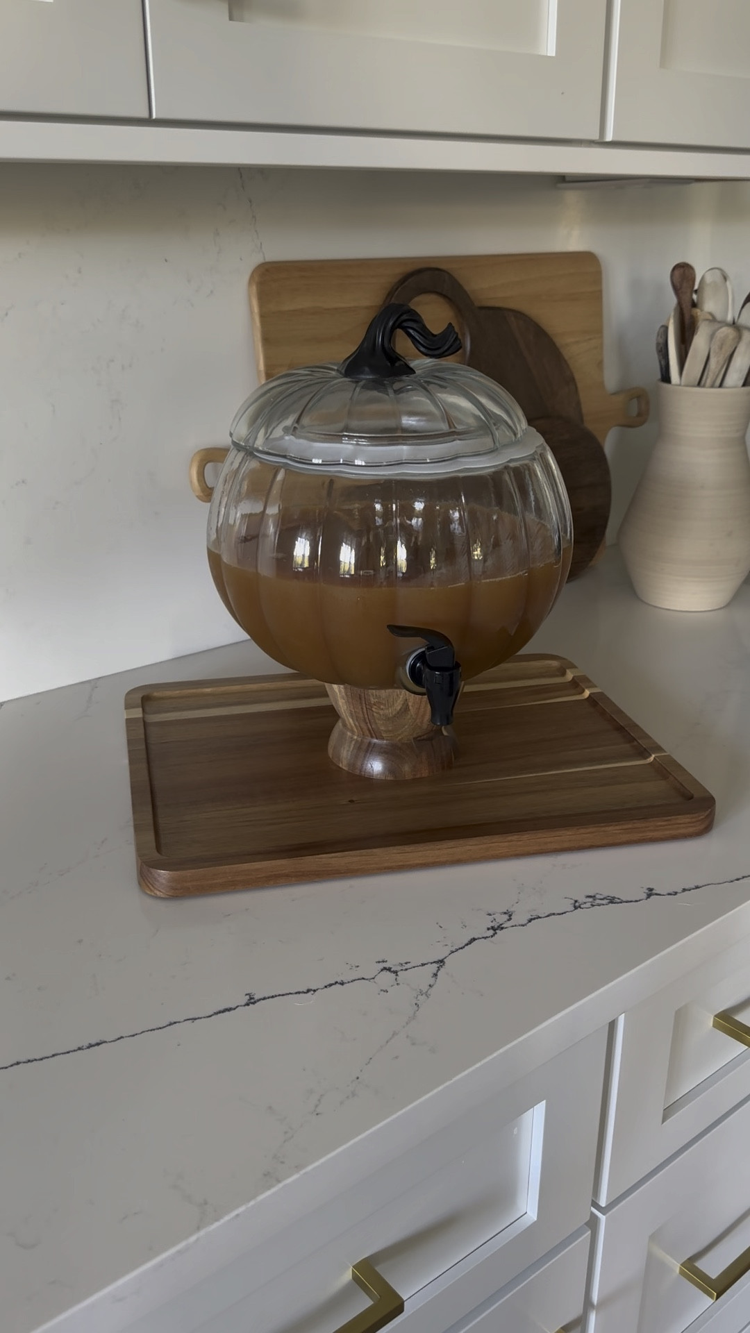 This $14 pumpkin shaped drink dispenser is back in stock at Walmart! Perfect for fall entertaining 

#LTKVideo #LTKParties #LTKHome