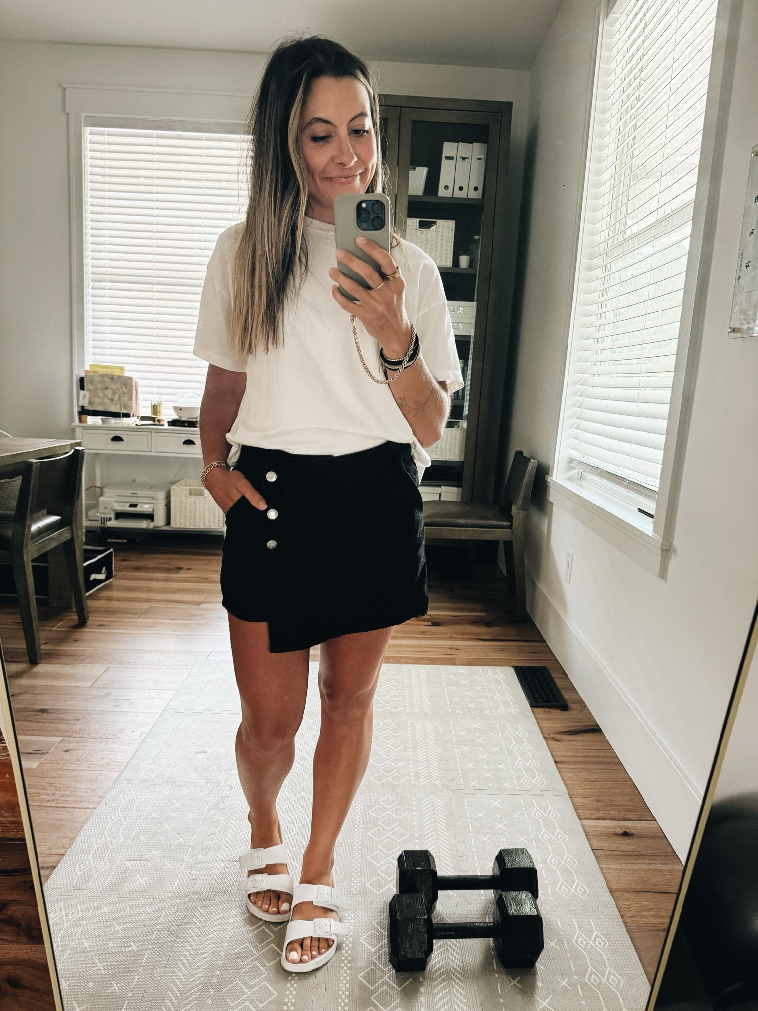 Women’s skort. 
Black and white. 
Casual  


#LTKFindsUnder100