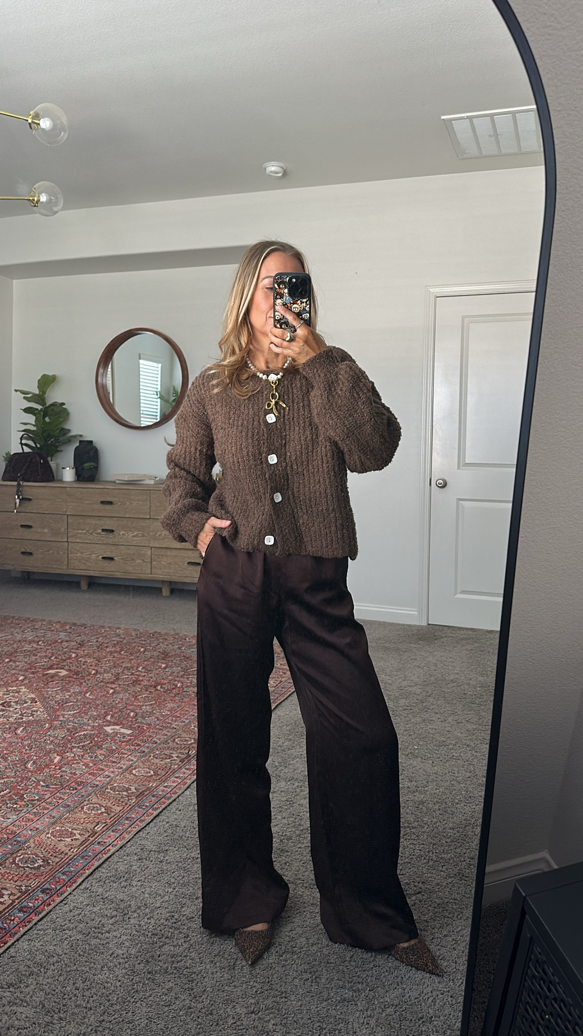 Amazon sweater on Black Friday deal 
🎯pants 

#LTKStyleTip #LTKCyberWeek #LTKHoliday