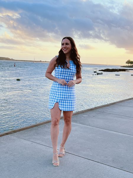 The cutest gingham dress and comfy heels that are perfect for travel 

#LTKFind #LTKfit #LTKshoecrush