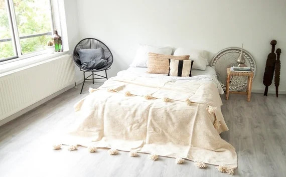 FREE SHIPPING WORLDWIDE / / Moroccan Blanket | Pom Pom Blankets | wedding Gift,bed spread,morocca... | Etsy (US)