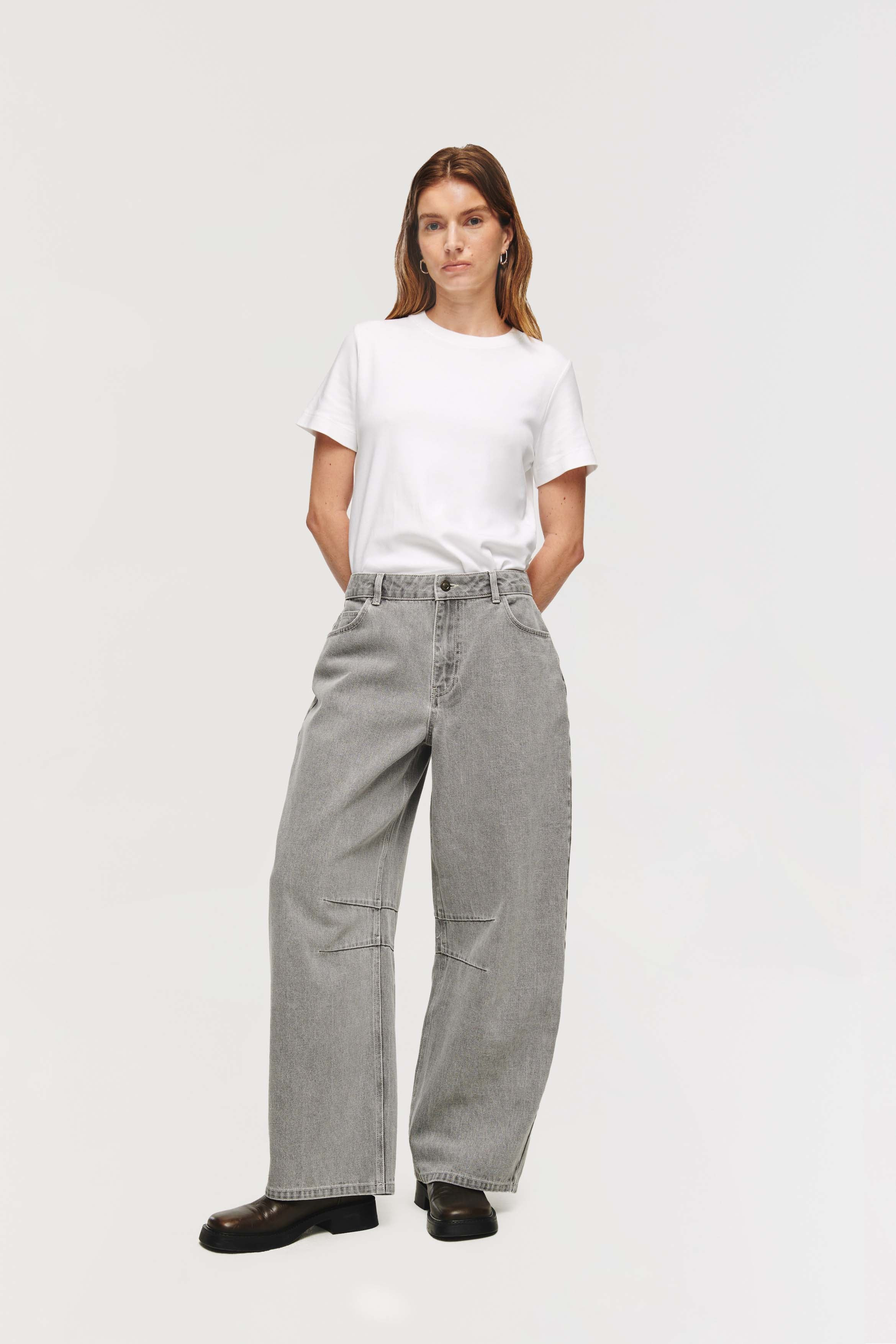 Markus | Horseshoe Jeans in Grey | ALIGNE | Aligne UK