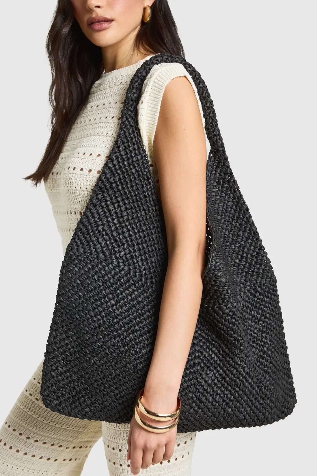 Black Large Slouchy Straw Beach Bag | Boohoo | Boohoo.com (UK & IE)