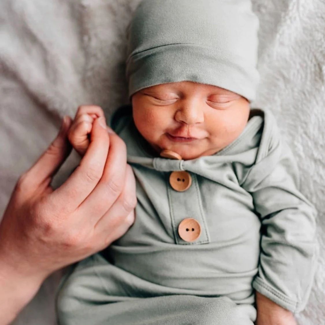 Solid Moss Bamboo Baby Knot Gown & Hat | Caden Lane