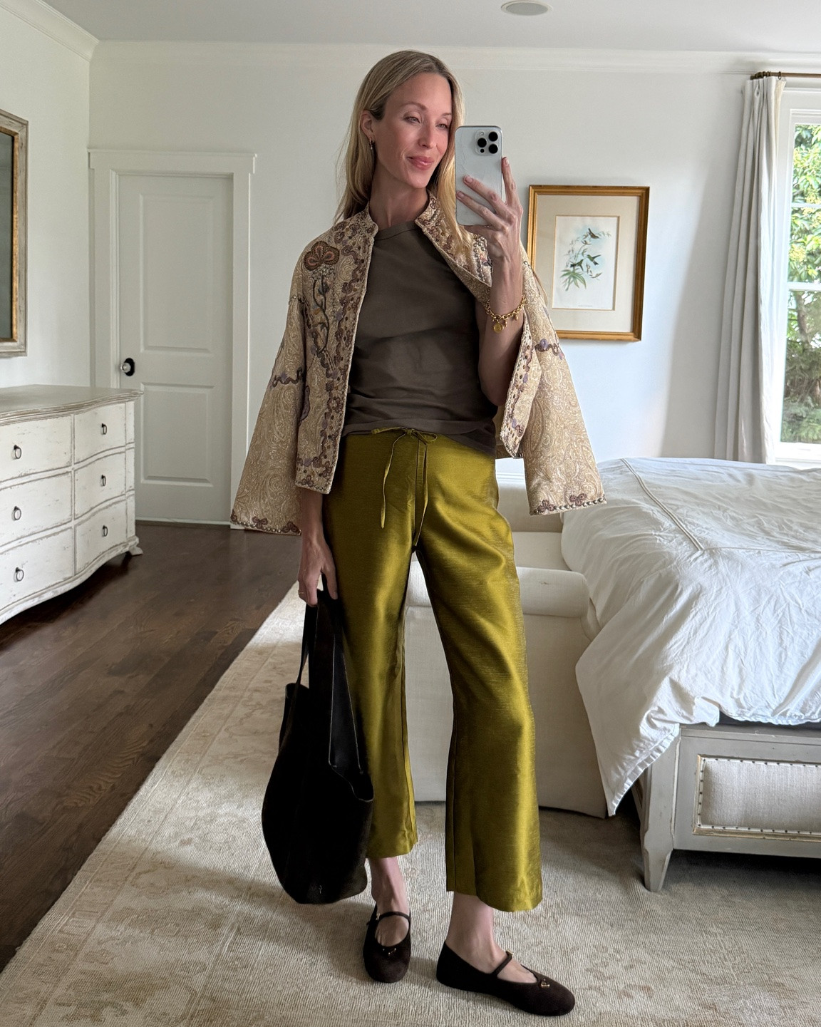 Transitional style in Zara jacket (S), @jcrew tee (S), @Reformation pant (2), Prada flats and a bag borrowed via Vivrelle.

transitional outfit, fall jacket, Zara fall

#LTKootd #LTKgrwm #LTKSeasonal