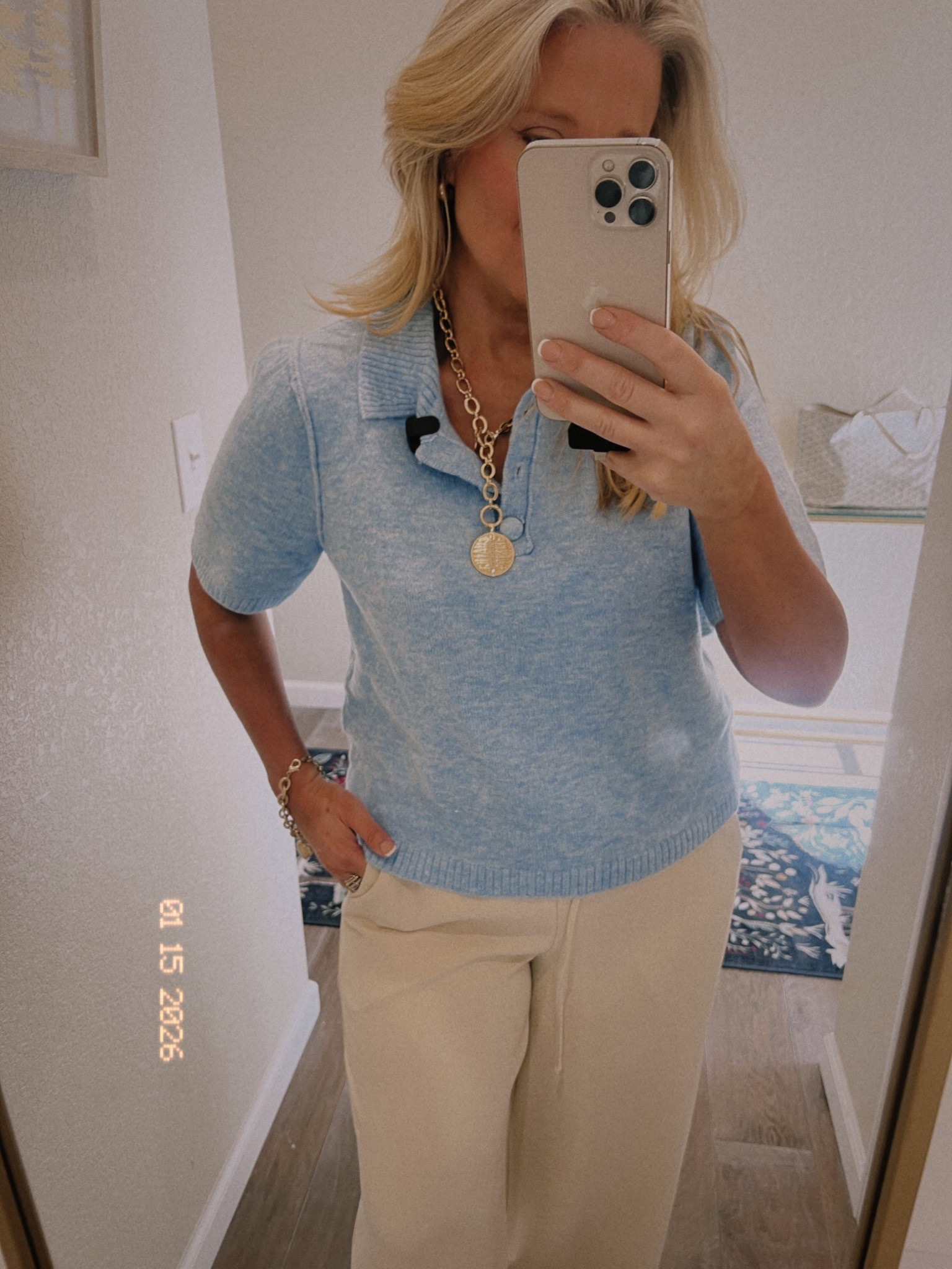 ✨Tap the bell, save and ❤️ for over 40 fashion, midlife style, midsize fashion and luxury looks for less. 

I stopped trying to make my body fit the clothes.
And started choosing clothes that honor the body I have now.

Midlife bodies have been through a lot — and we deserve softness, movement, and confidence.
Quiet luxury. Real comfort. Without the luxury price tag.

If you’re rebuilding your style in this season too 🤍

👑"Helping you look good, feel good!" - Lindsey Denver



⬇️Sizing information:
Large cardigan (size up if in between sizes.)
Jeans 12 tts#LTKFindsUnder50

Follow my LTK @Over40andmidlife on the @shop.LTK app to view this post and get my exclusive app-only content!

#liketkit #LTKOver40 #LTKMidsize
@shop.ltk
https://liketk.it/5MmBQ