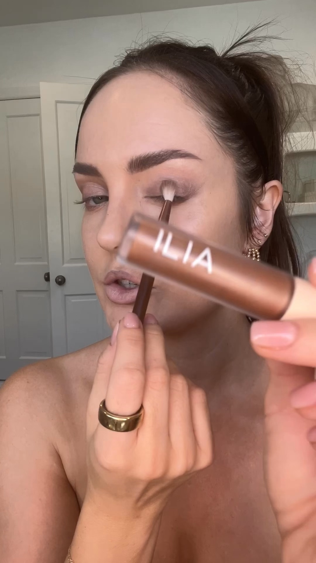 Bordeaux babe makeup look. I love a rich, deep lip for this season and this eye makeup is the perfect companion! 

#LTKVideo #LTKHoliday #LTKbeauty