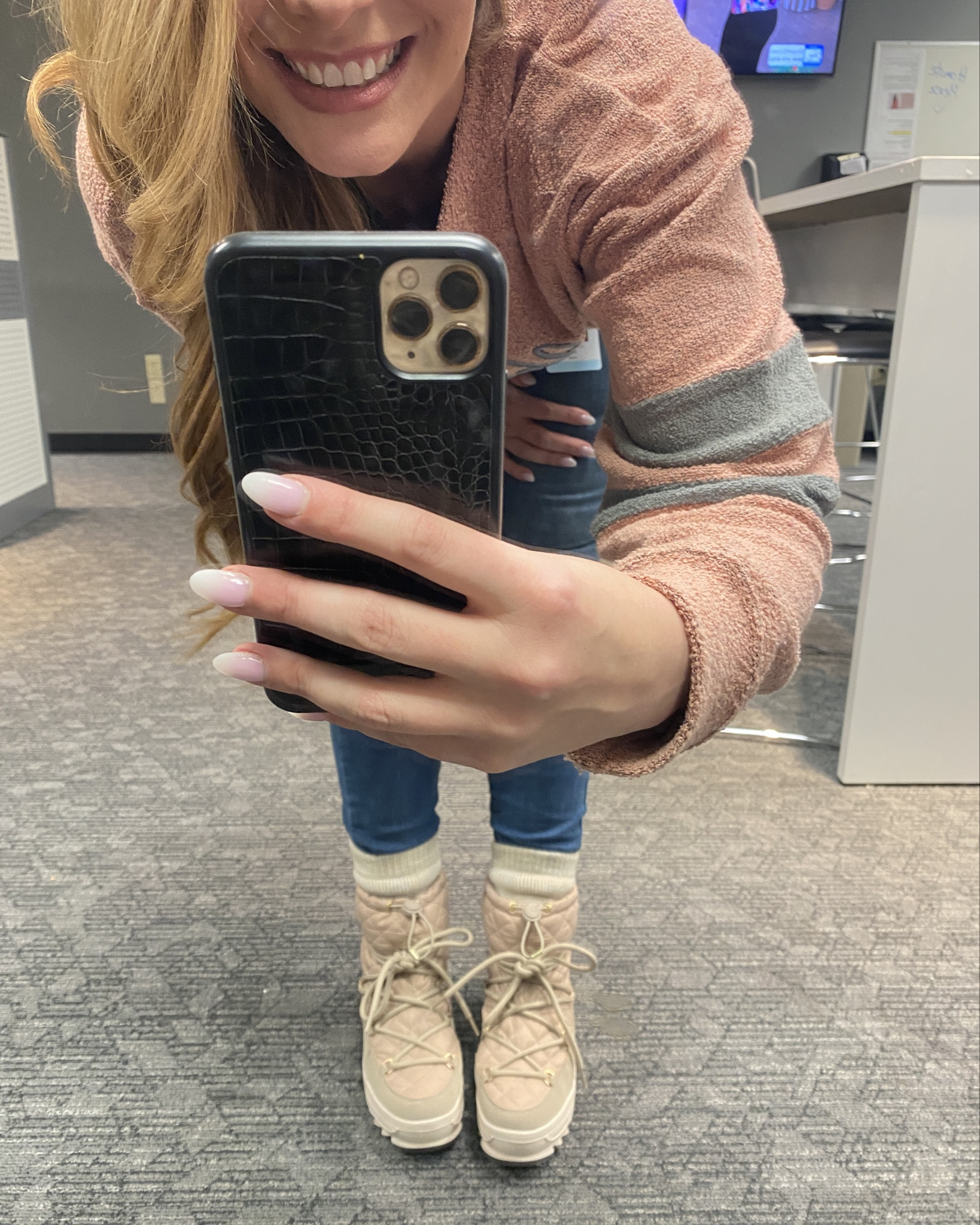 Winter outfit staple ❄️
Obsessed with these Pajar boots…warm, waterproof, and perfect with skinny jeans and cozy knits. I have searched high and low for my exact boots, and it looks like they don’t have them anywhere…but, I have some very close choices linked for you. Pajar and other brands that are trendy, comfortable and will get the job done! 

CLICK to shop!! 

#winter #warmth #pajar #winterboots