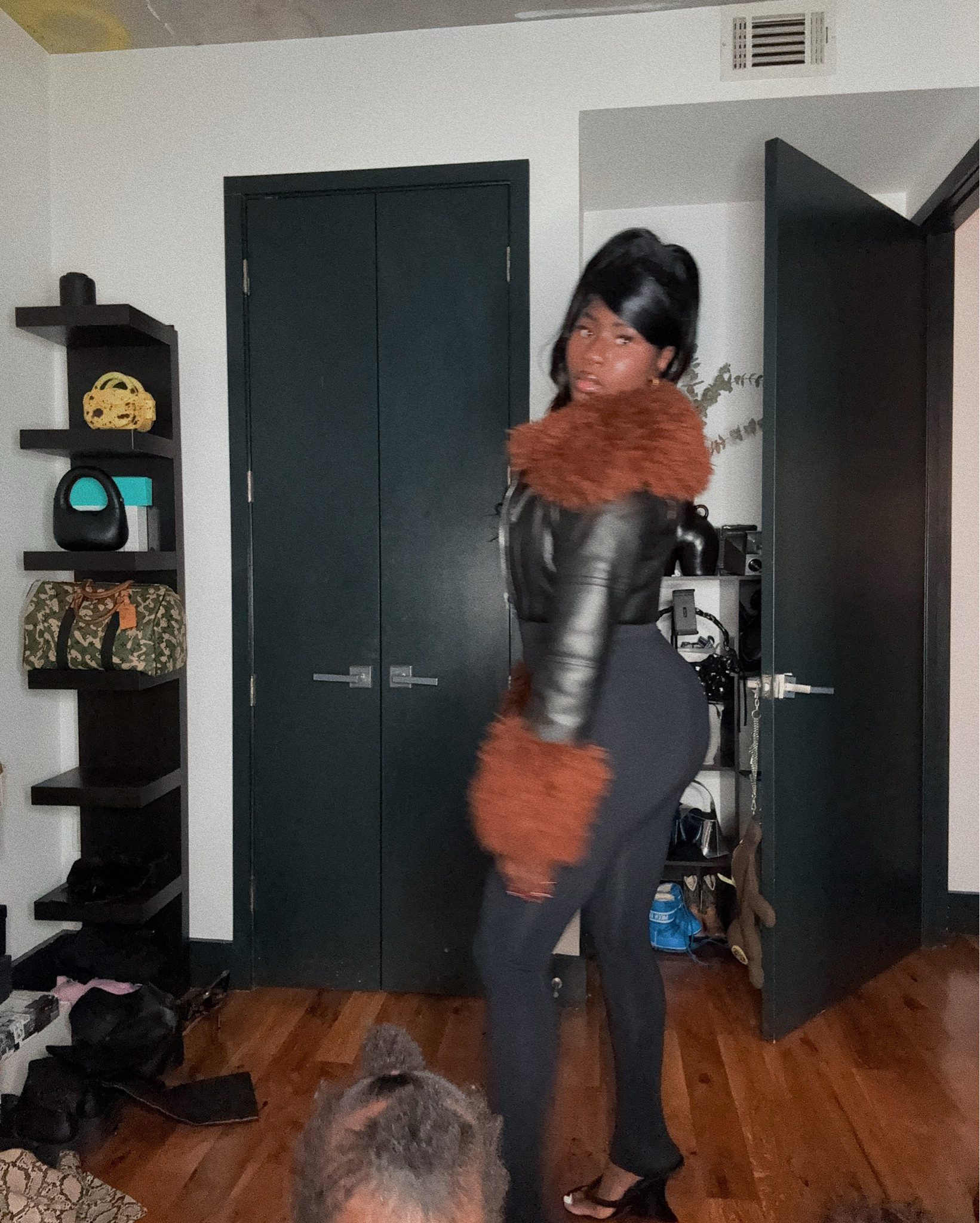 fav cropped fur! i’m wearing us 4