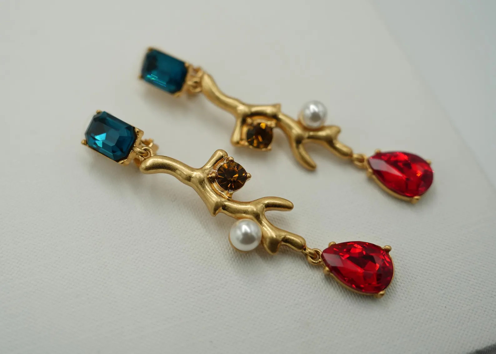 Oscar Coral Earrings: Vintage Style teardrop earrings | Etsy (US)