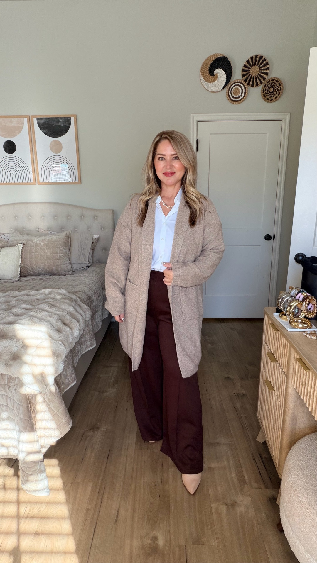 Size large in everything 
Shoes tts 

#LTKOver40 #LTKPetite #LTKMidsize