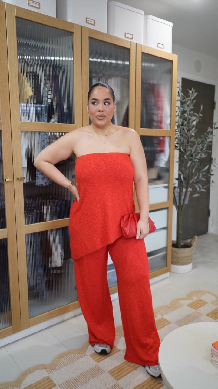 Loving this two piece set 🥰

#LTKMidsize #LTKgrwm #LTKootd