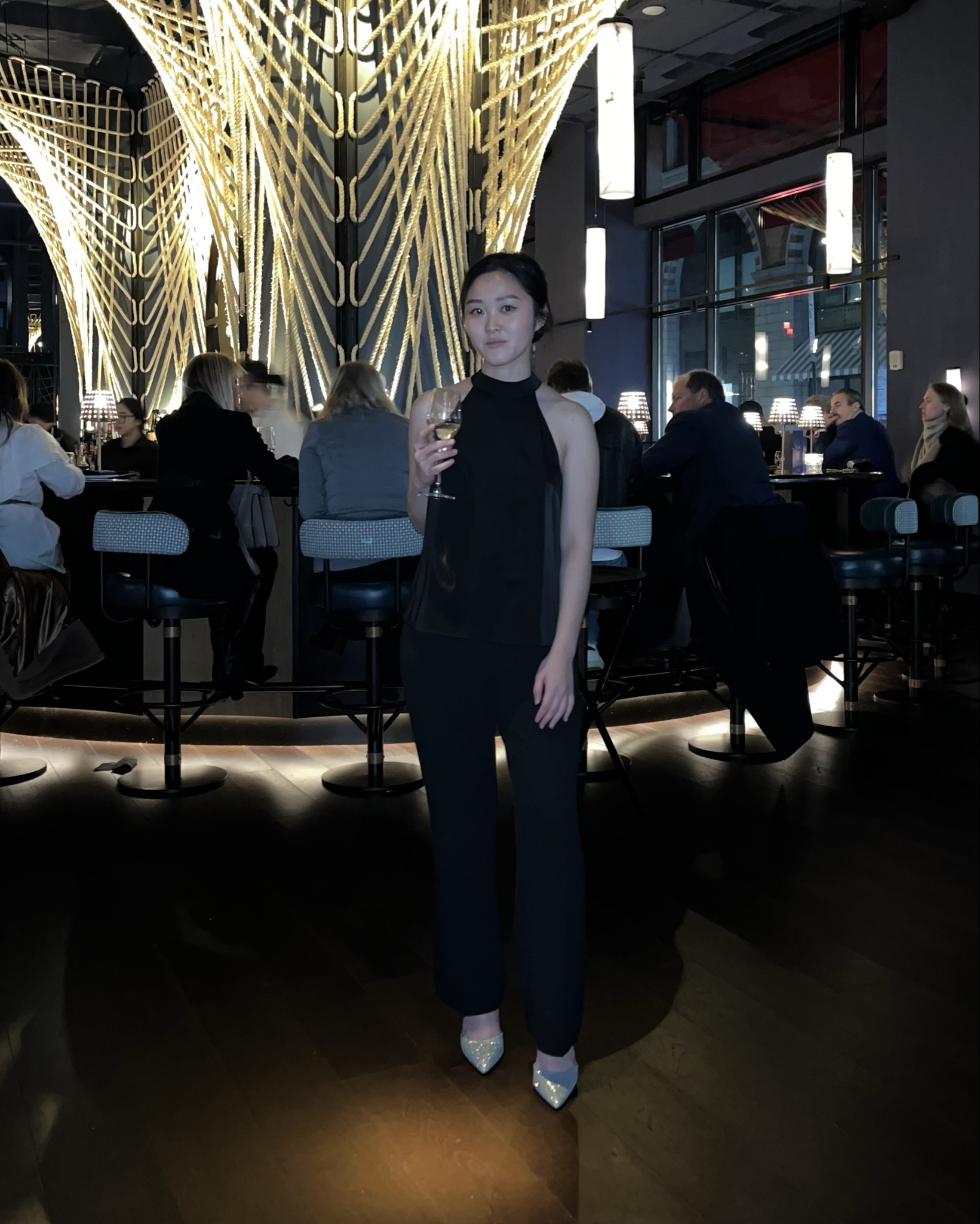 Shoes: JustFab (link in bio)
Pants: Na-Kd

#LTKHoliday