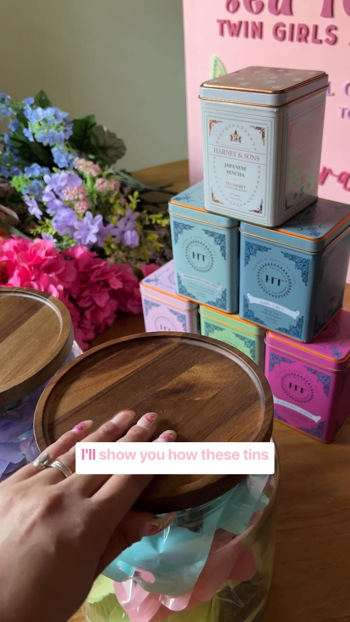 Helping host a Garden Tea Party baby shower for my best friend has been such a joy! 🌸 Starting off with these DIY @harneytea tin centerpieces and custom ‘build your own tea bag’ favors. The perfect touch for a whimsical, tea-themed celebration! ☕✨ Stay tuned for more DIYs as I bring this baby shower to life.
•
•
•
•
#GardenTeaParty #BabyShowerDIY #PartyPlanning #DIYBabyShower #TeaPartyIdeas #PartyFavors #DIYDecor #HomeStyling #EventDecor #OakCornerDiaries #CreativePartyPlanning #BabyShowerIdeas #TeaPartyInspiration #DIYPartyDecor #FloralCenterpieces #PartyInspo #EventPlanningTips #CraftyCreations #HandmadeDecor #CreativePartyIdeas #PartyDetails #DIYProjects #CelebrationStyling #ShowerPlanning #PartyPerfection #DIYInspiration #PartyGoals #EventStyling #GardenPartyDecor

#LTKParties #LTKVideo