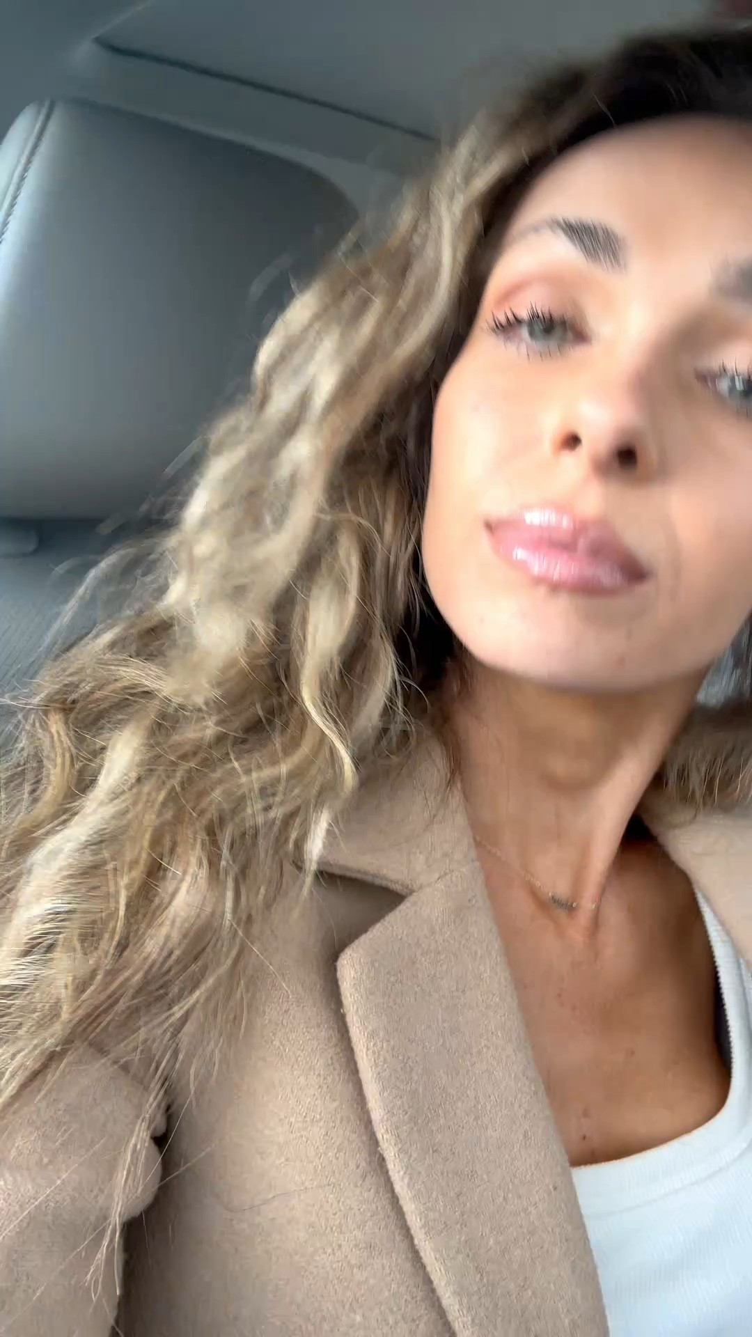 Fav lip combo😍
Lip liner + lip plumping gloss.. this is the best alternative to filler!

#LTKBeauty #LTKSpringSale #LTKFindsUnder50