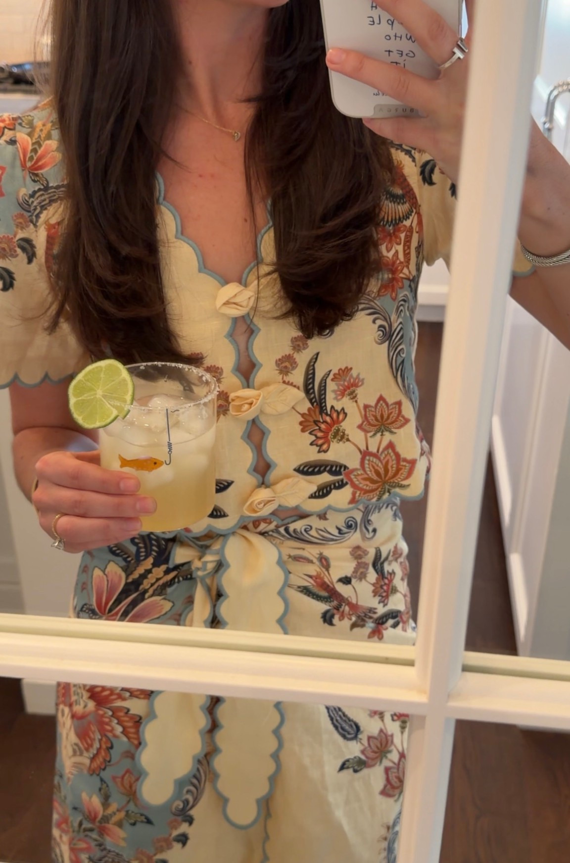 Full recipe:
- frozen limeade (if you can find it — if not swap for lemonade or simply limeade 
- one limeade container of tequila
- one limeade container of Fresca 
- one corona 
- mix & serve !!!! 