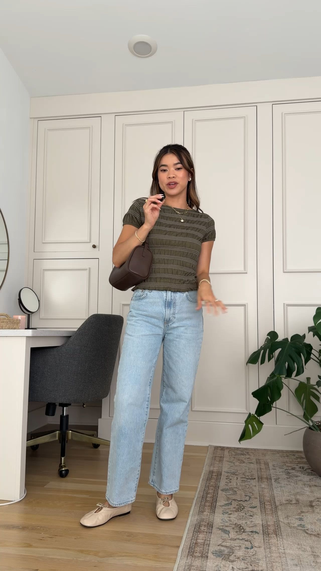 I love this @Madewell smocked shirt I got from @Shopbop. The color is so nice!

Sizing info:
Madewell Smocked Short Sleeve Top (Size XS in Faded Ivy w/ White Stitch) Aritzia Denim Forum The Farrah Hi-Rise Wide Ankle Jean (Size 24 in Vintage Light Blue)

Petite style, petite fashion, mom outfit, mom style, petite pants, petite outfit ideas, petite outfits, best pants for petite, petite denim, spring style, spring outfits, beach outfits, vacation outfits, summer outfits, Summer style, summer trends, shopbop, shopbop order, petite summer clothes, petite friendly outfits, Madewell top, blue jeans, summer jeans,

#LTKootd #LTKSeasonal #LTKPetite