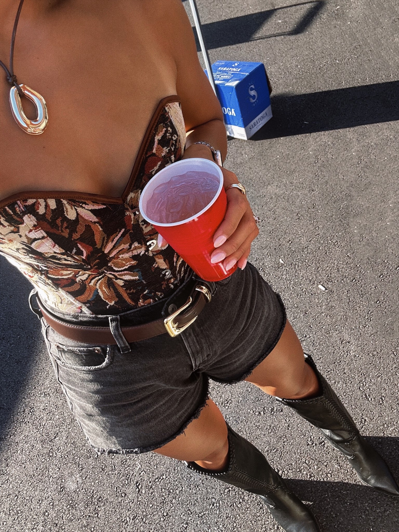 What I wore to the Morgan Wallen Im the Problem tour 🎶

• country concert outfit, Abercrombie, mango, black western cowboy boot, amazon finds 