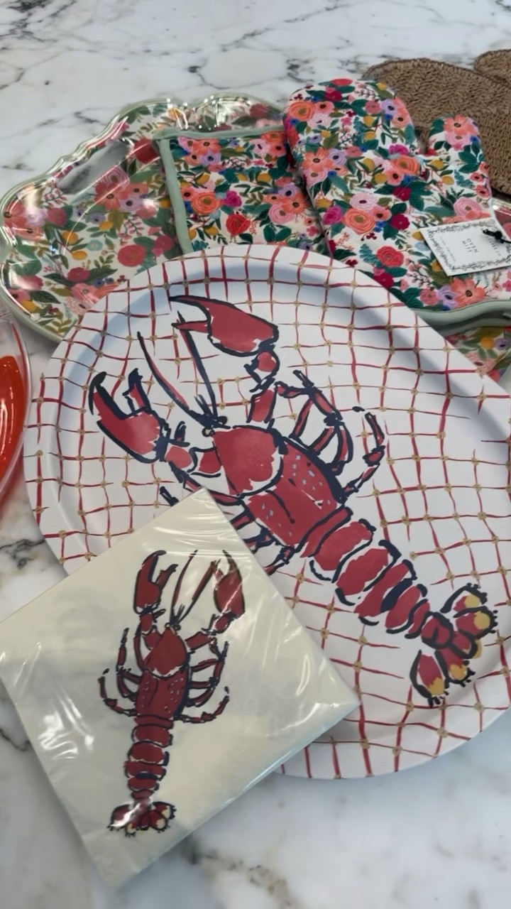 I’m soooo ready to get back outside this summer! Nothing beats dinners on the patio in the fresh air with my family. Found the cutest outdoor dining necessities at @Target that will elevate my tabletop ✨ #Target #TargetPartner #ad