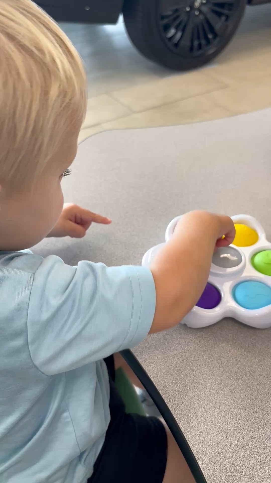 This toy has been a saving grace at the dealership this morning! 

Features I love:
*YOU CAN TURN THE SOUND OFF 👏🏼😂
* Teaches colors and animals with lights and sounds!
*Teaches English and Spanish!

#toddlertoys #toddlerlearning #learningtoys #sensorylearning #sensoryplay #sensorytoy

#LTKBaby #LTKKids