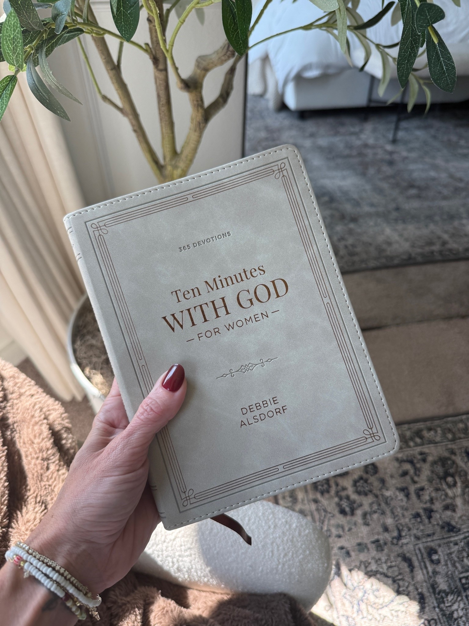 Reading this devotional every morning 🤍✝️