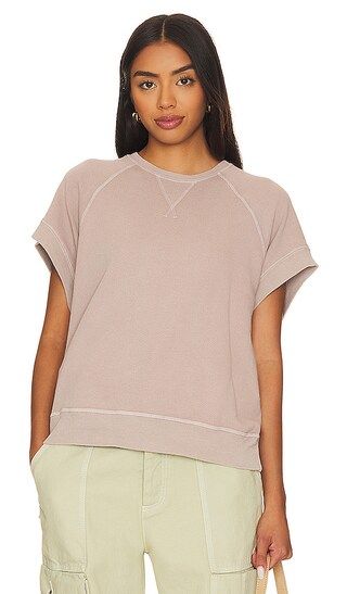 The Wedge Sweatshirt in Soft Lilac | Revolve Clothing (Global)