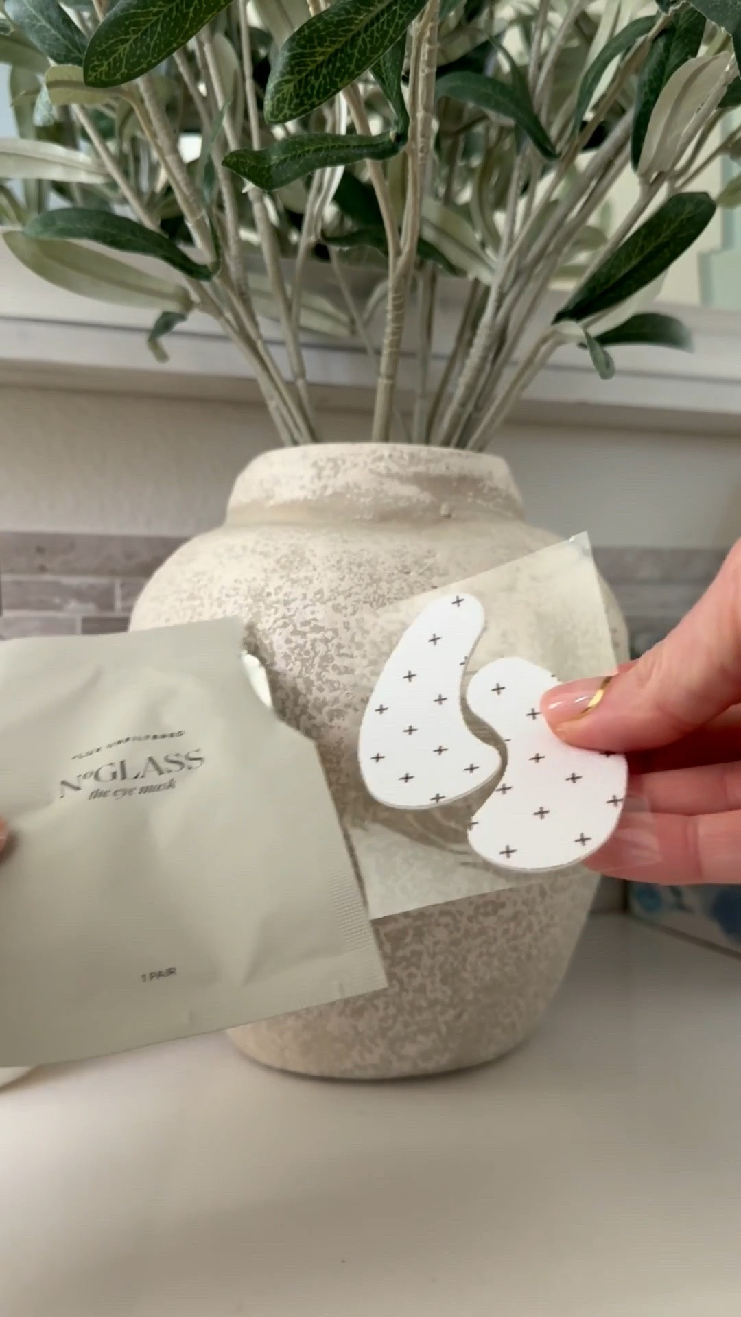 Grab them while they’re back in stock!! I’ve been using eye masks every morning first thing when I wake up ☀️ Of all the eye masks I have tried these are my fave 👌🏻 They really help wake up the eye with the cooling effect and just make my mornings feel a little more luxurious!  🧖🏼‍♀️ 

Lux Unfiltered, eye masks, self care, morning routine, beauty products, skin care

#LTKselfcare #LTKmorningroutine #LTKmomlife