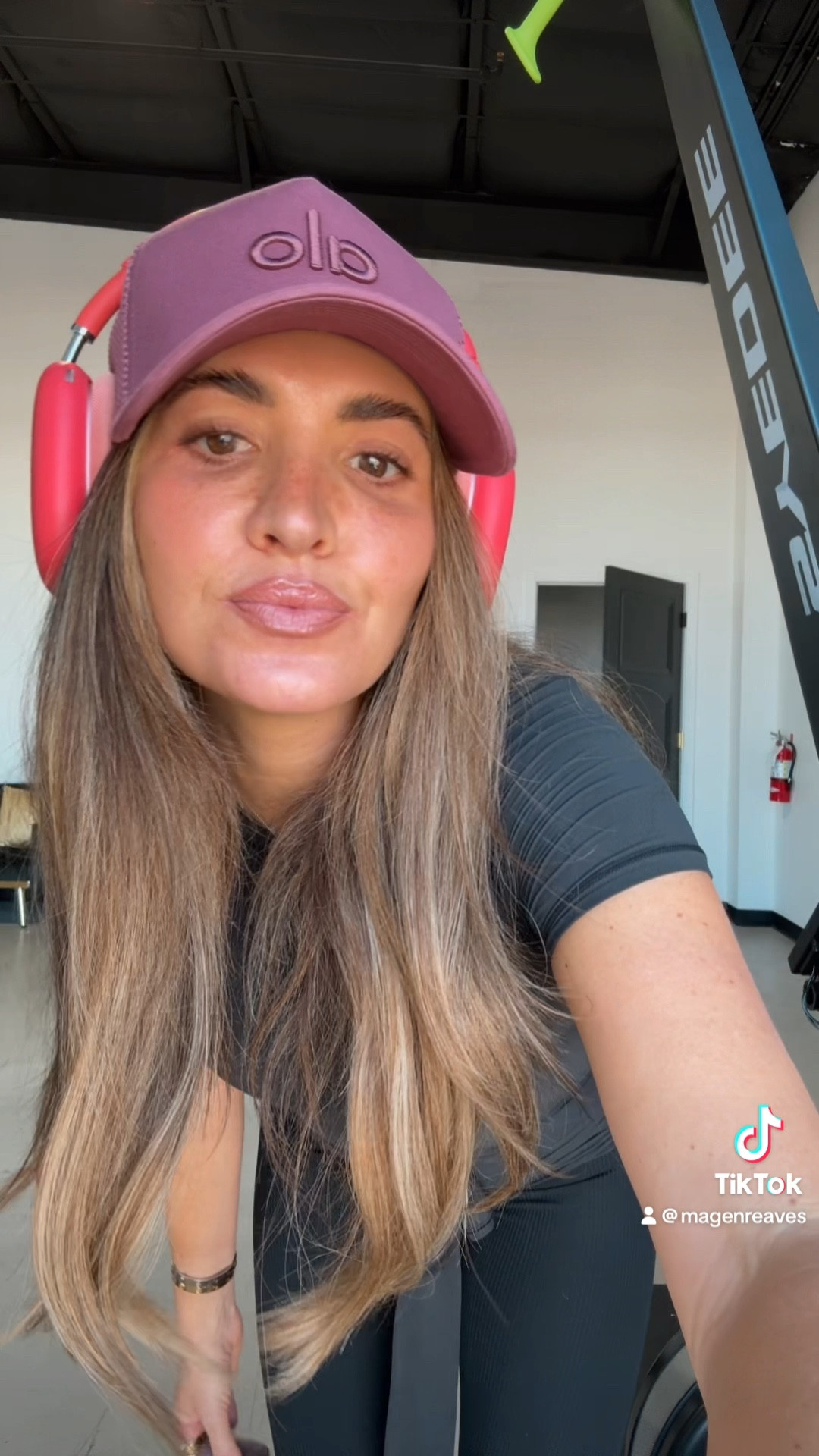 My exact hat color is sold out, but I love the fit and want all the colors now 