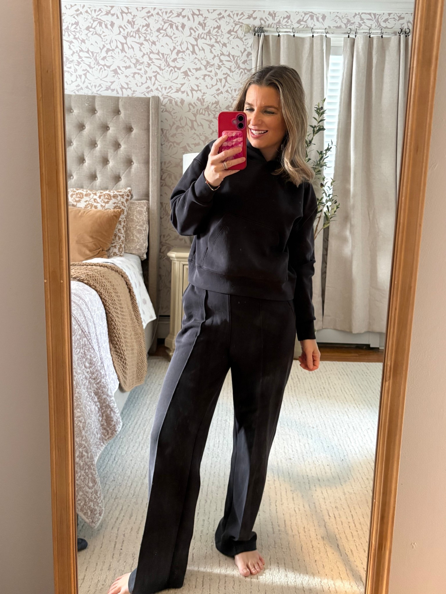 Smoothfit Lounge, the softest set I own! 

#LTKootd #LTKPetite #LTKmomlife