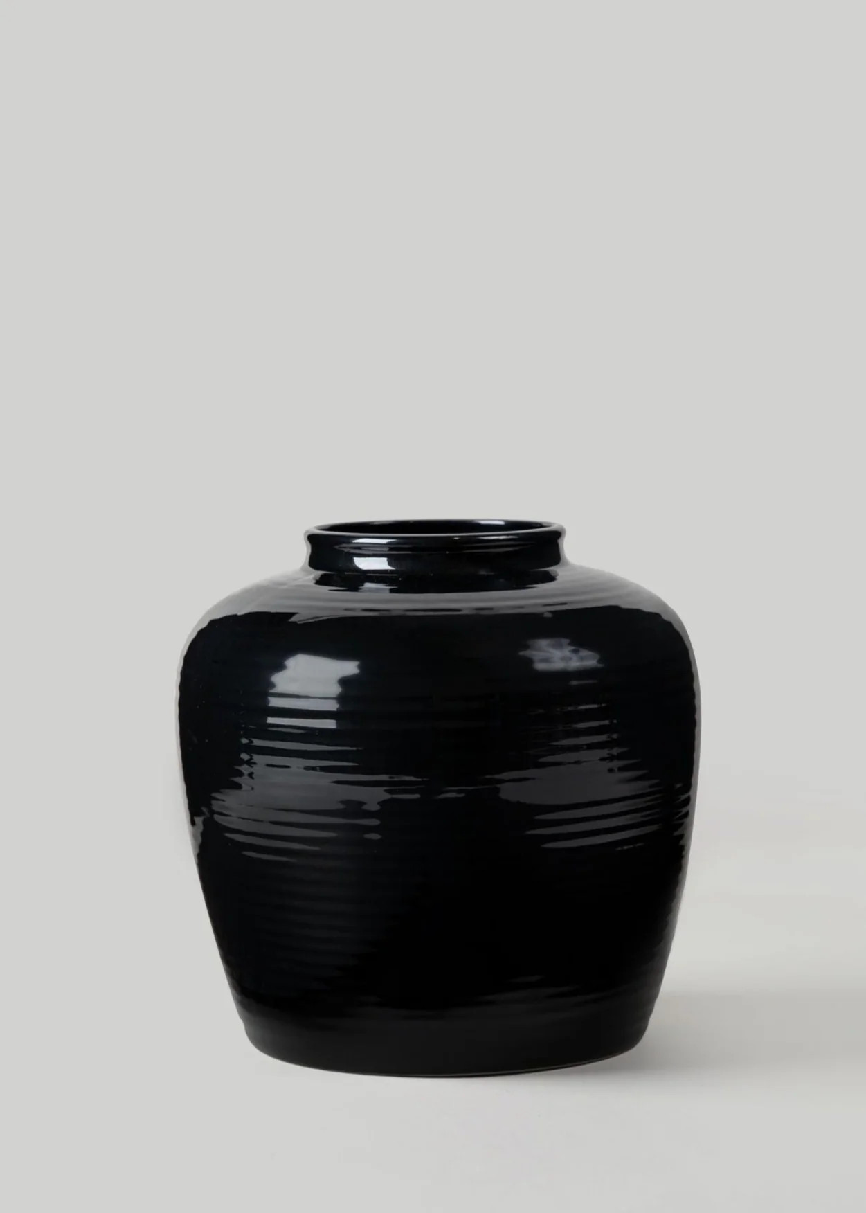 Glazed Ribbed Stoneware Table Vase in Noir - 8" | Afloral | Afloral