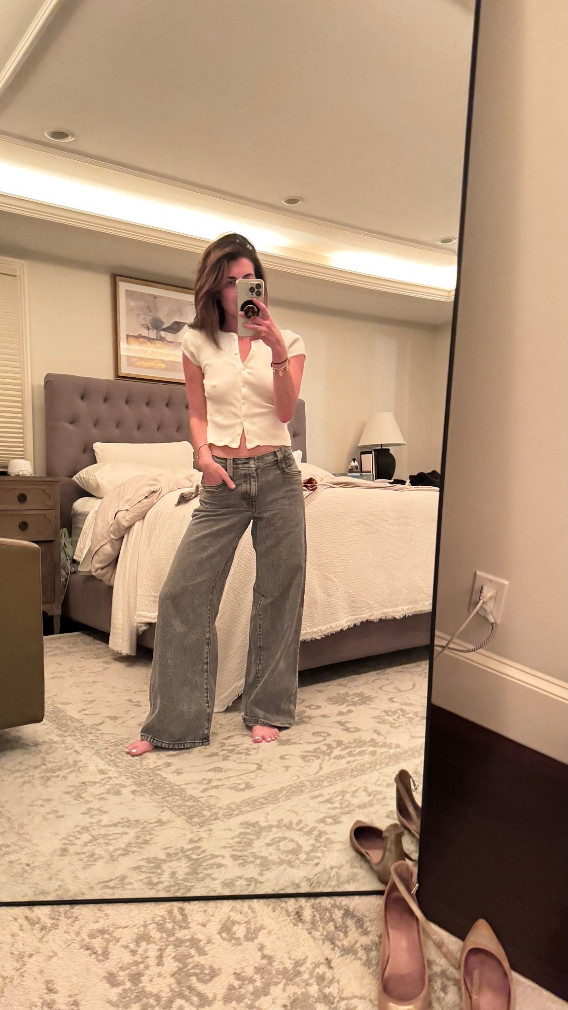 90s low rise Levi with button up white cardi fall look 

#LTKStyleTip #LTKSeasonal #LTKPetite