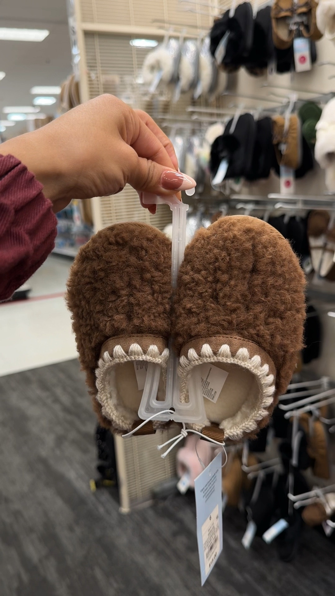 Baby girl slippers 

#LTKKids #LTKStyleTip #LTKBaby