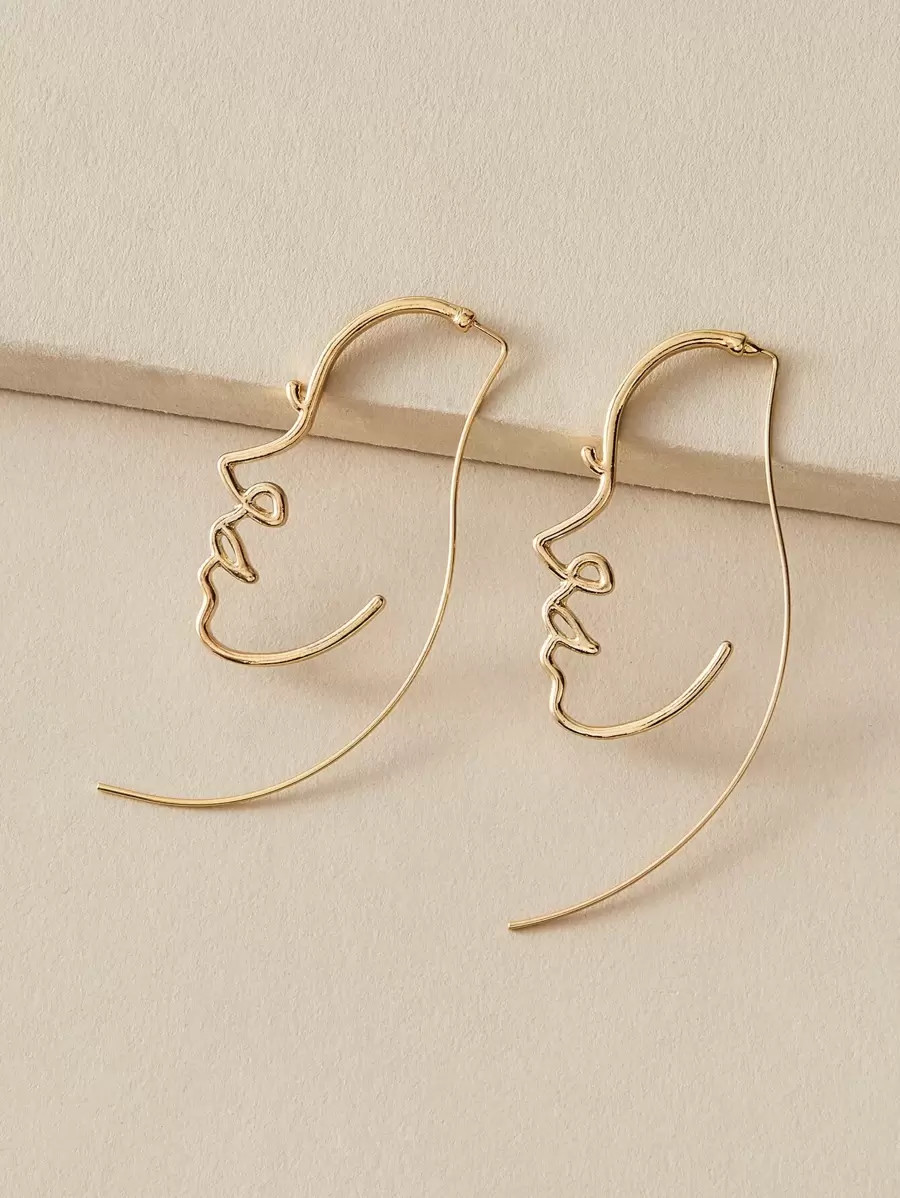 1pair Hollow Out Face Design Earrings | SHEIN