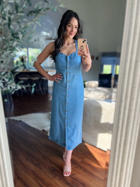 
This Chambray Crossover Back Button Midi Dress from the Loft is too good not to repost for you all to see again and shop. It is the perfect dress for spring and summer, and it also happens to be on sale. Click the link in my stories to shop.

#LTKFindsUnder100 #LTKSeasonal