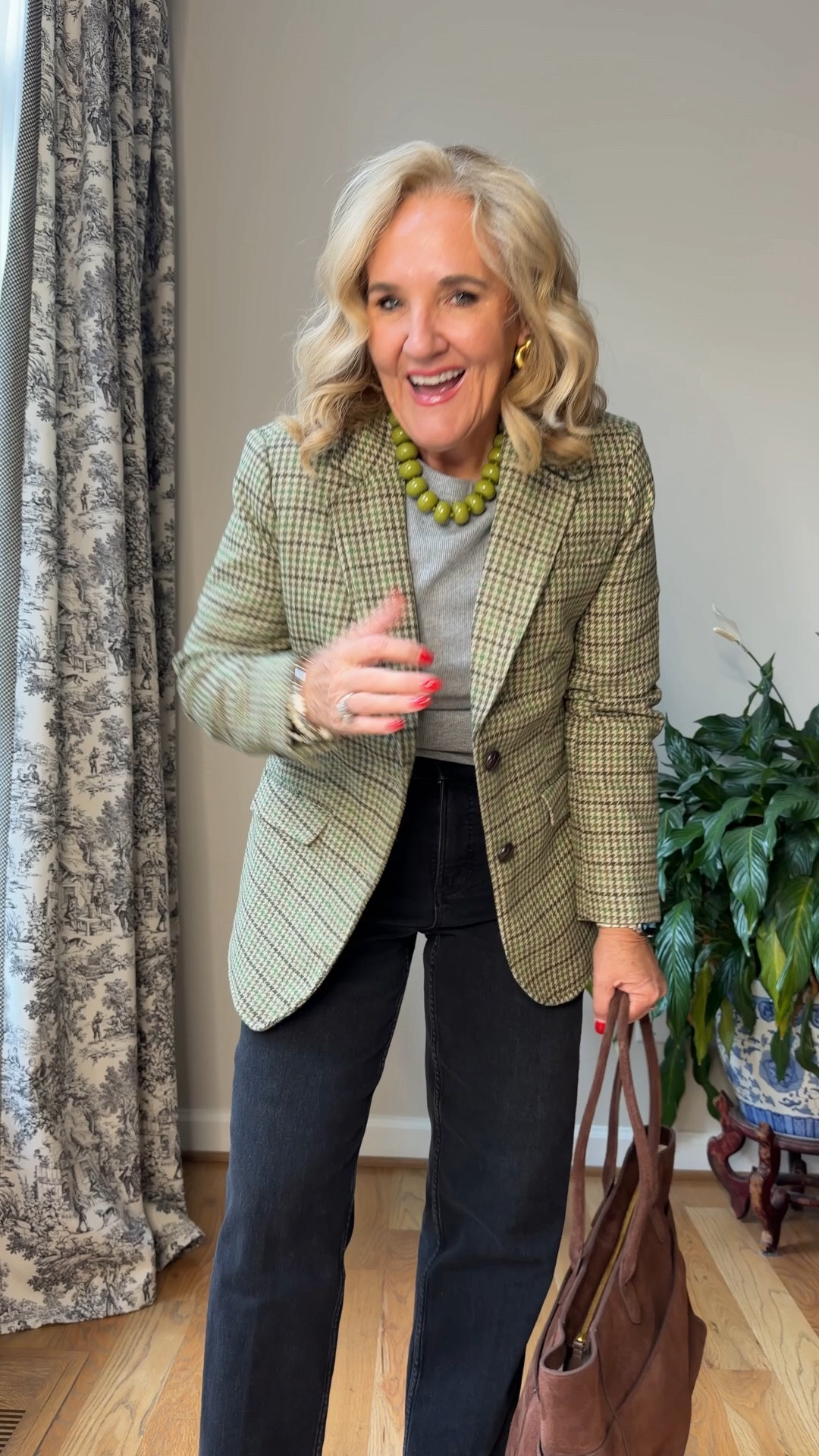 Blazer size 10, petite
Jeans in a soft black wash called deep space size medium petite
Boots, I sized up to attend they are really soft suede. I love this neutral color.
Fall outfit, green blazer, tweed, blazer, British Classics, straight leg jeans

#LTKOver40 #LTKootd #LTKSaleAlert