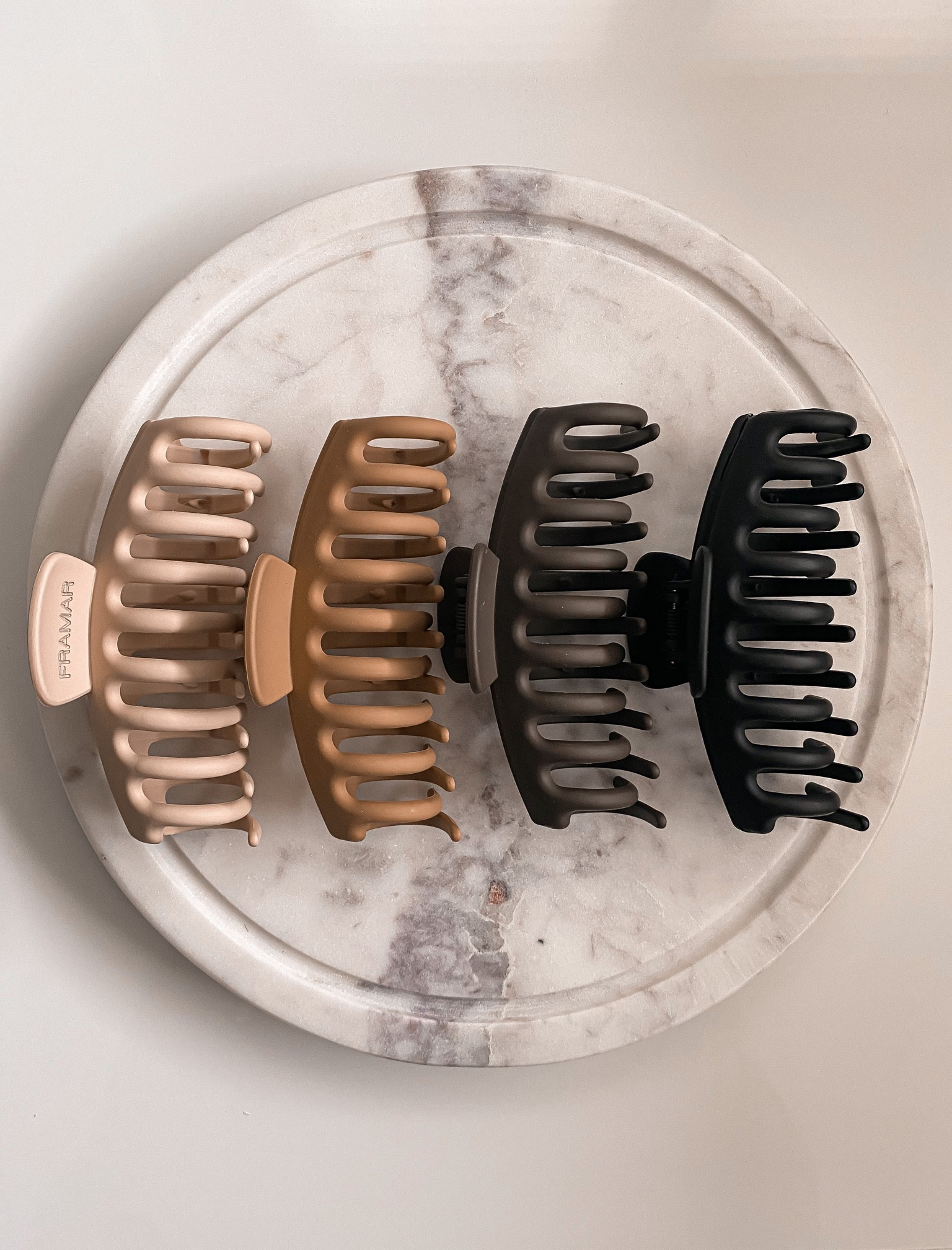 Neutral colors to go with any outfit! Currently my favorite jaw clips to easily throw my hair up! 

Xx


#LTKstyletip #LTKunder100 #LTKunder50